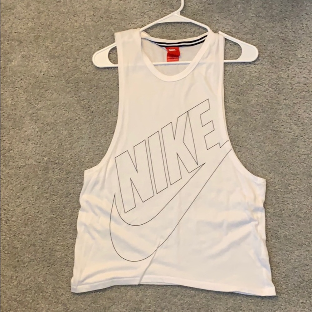 Nike women’s tank top